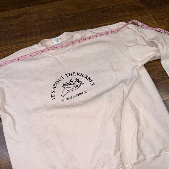 Cream Graphic Sweatshirt – Women’s Size M - Picture 8 of 10